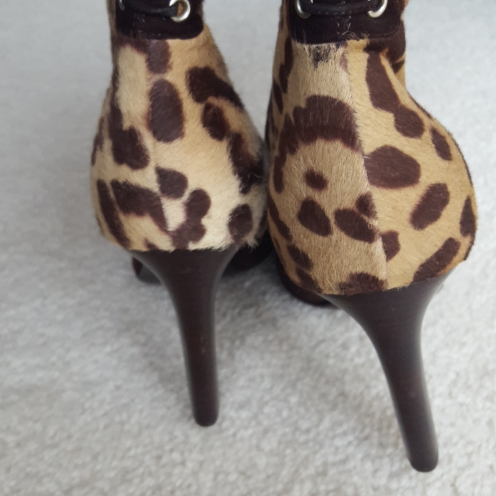Valentino Garavani Leopard Print Pony Hair Boot - Picture 2 of 8